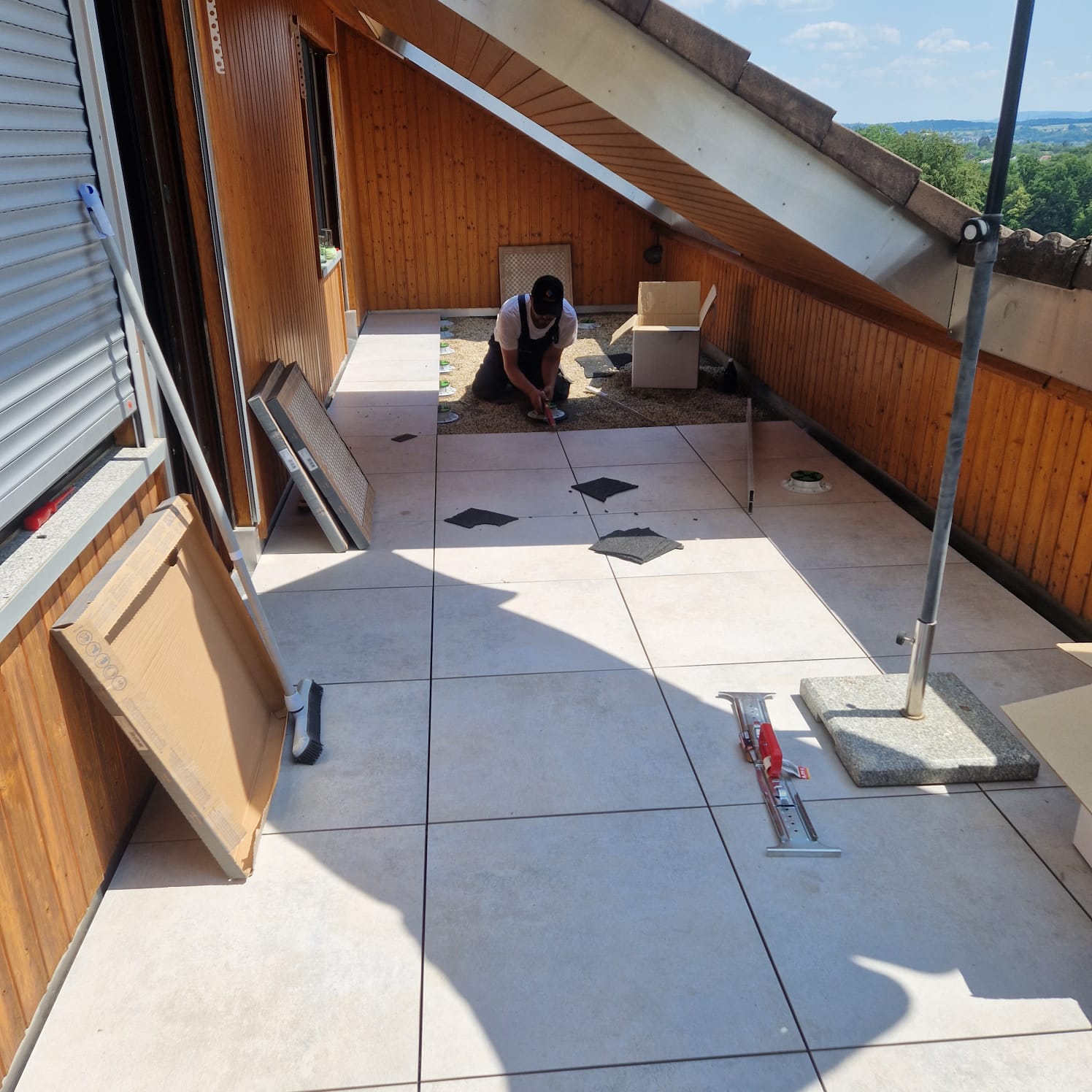 DEMAJ Garten- und Landschaftsbau bei der Arbeit